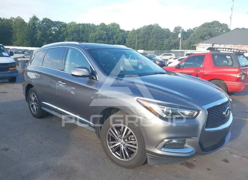 2017 Infinity QX60 photo