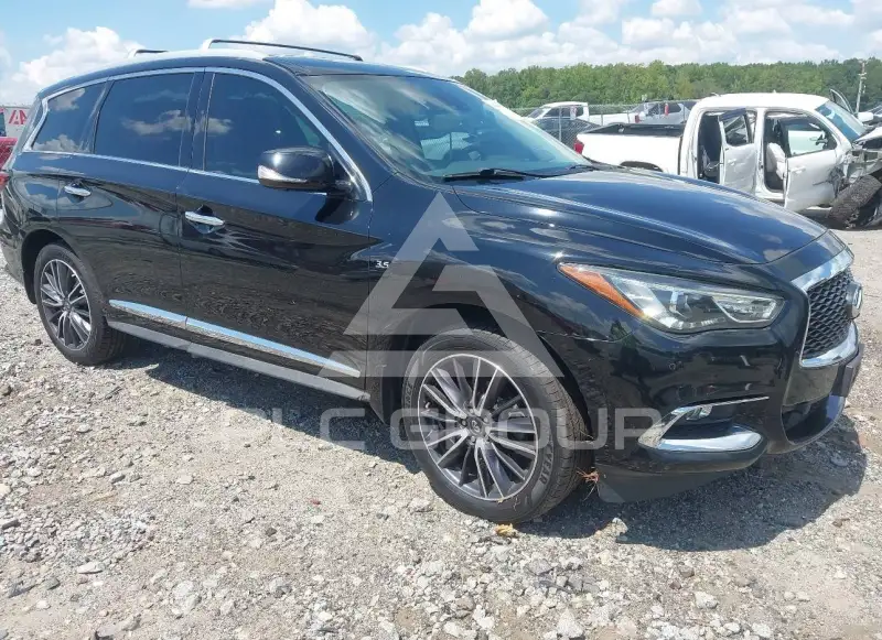 2017 Infinity QX60 photo