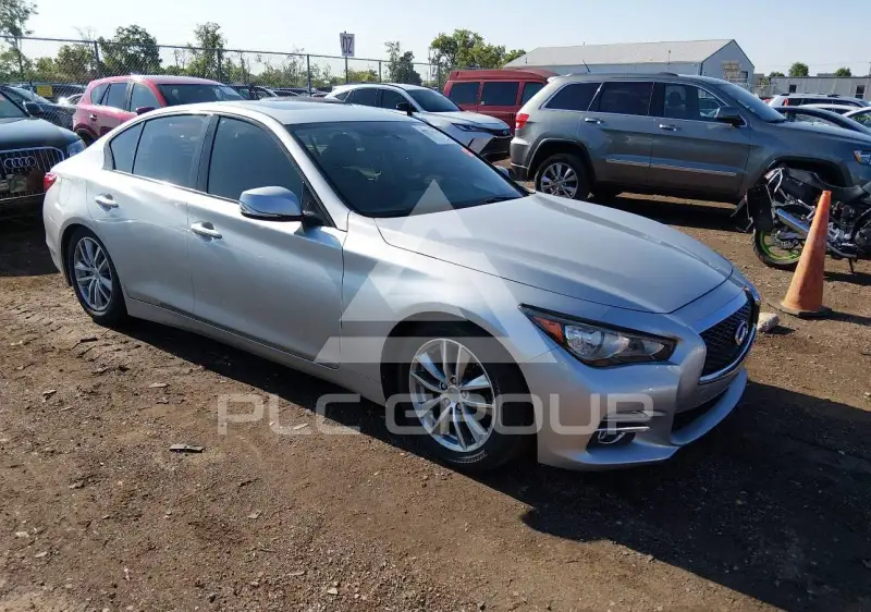 2017 Infinity Q50 фото