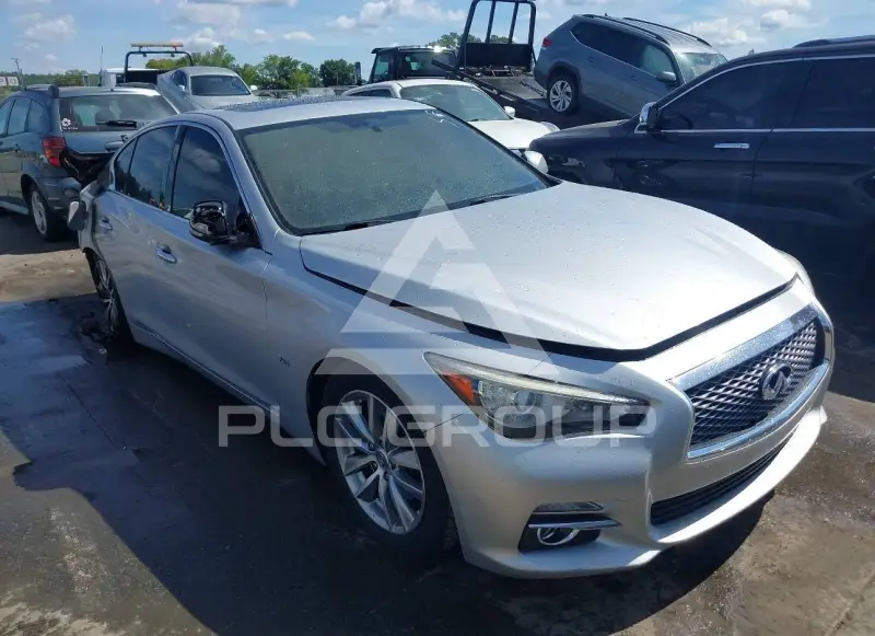 2017 Infinity Q50 фото