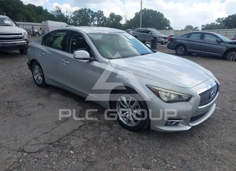 2017 Infinity Q50 фото