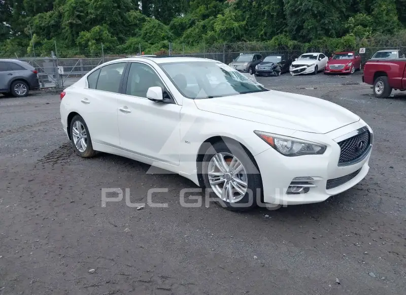 2017 Infinity Q50 фото