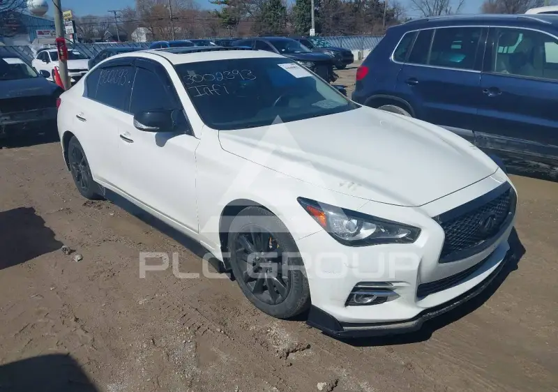2017 Infinity Q50 фото