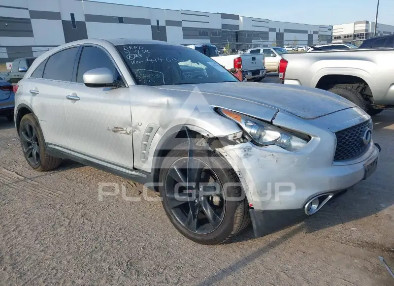 2017 Infinity QX70 фото