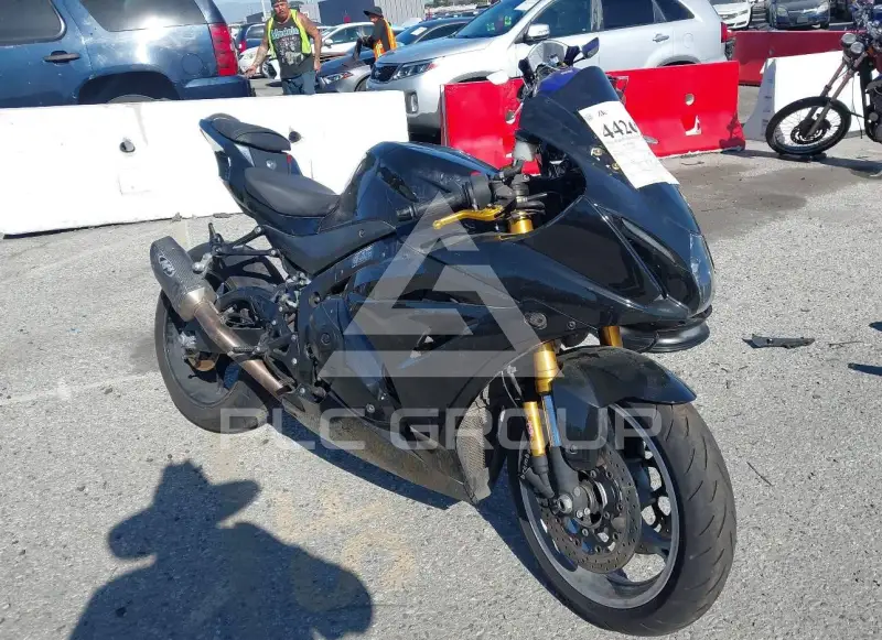2017 Suzuki GSX фото