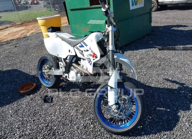 2017 Suzuki DR-Z400 фото