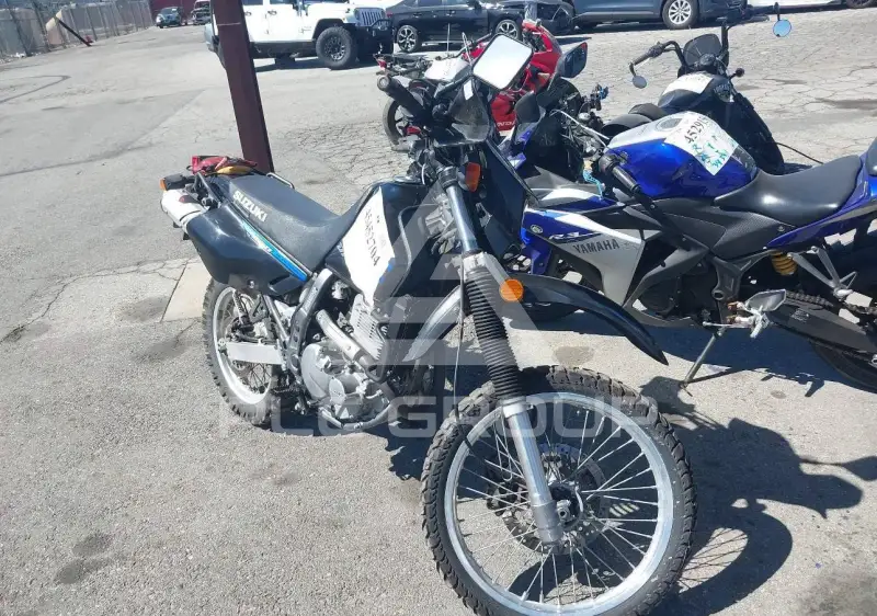 2017 Suzuki DR фото