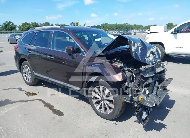 2017 Subaru Outback photo