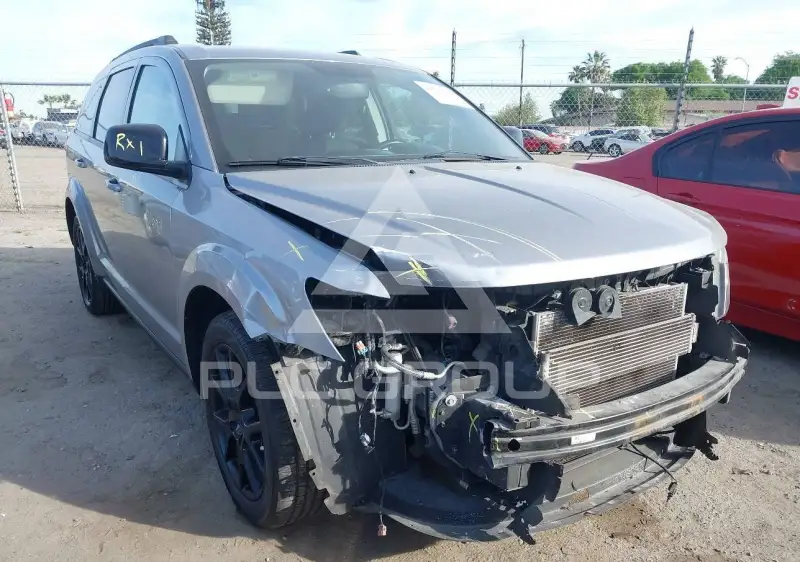 2017 Dodge JOURNEY photo