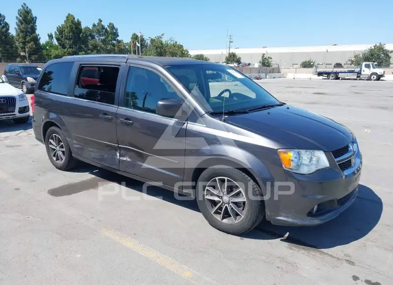 2017 Dodge Grand Caravan photo