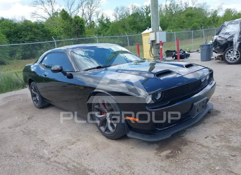 2017 Dodge CHALLENGER фото