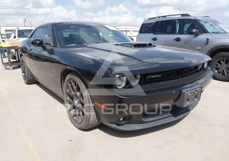 2017 Dodge CHALLENGER фото