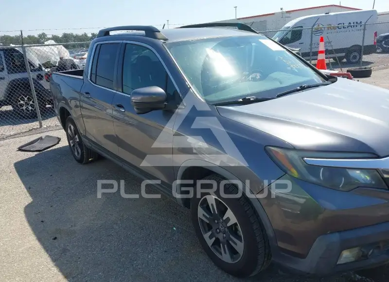 2017 Honda RIDGELINE photo