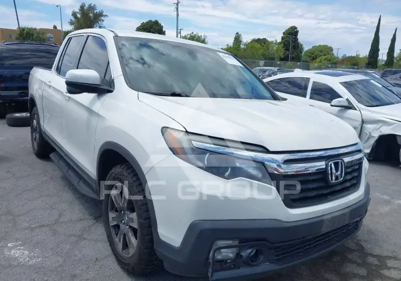 2017 Honda RIDGELINE photo