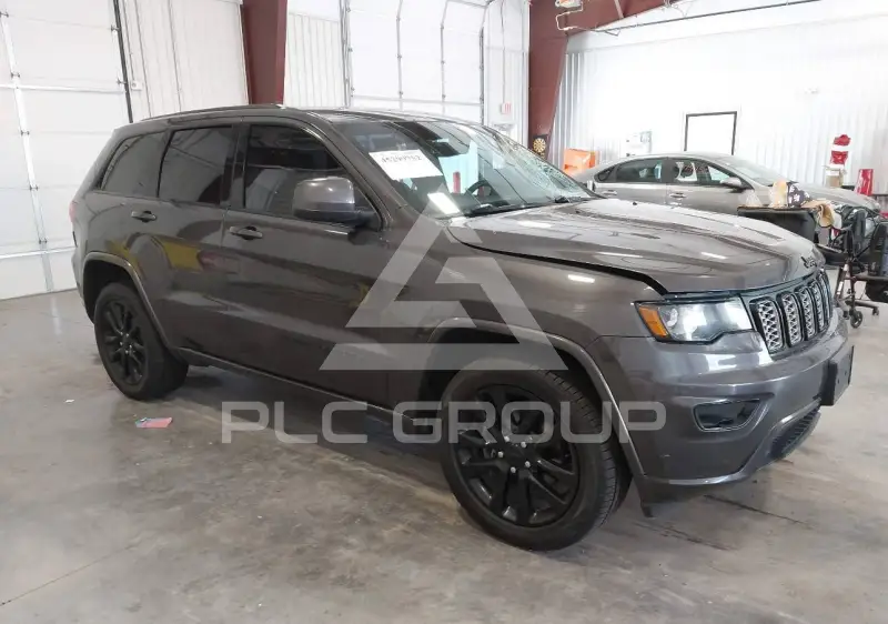 2017 Jeep Grand Cherokee фото