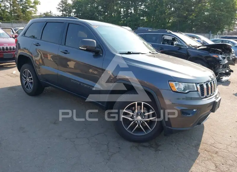 2017 Jeep Grand Cherokee фото