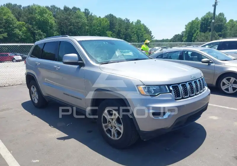 2017 Jeep Grand Cherokee фото