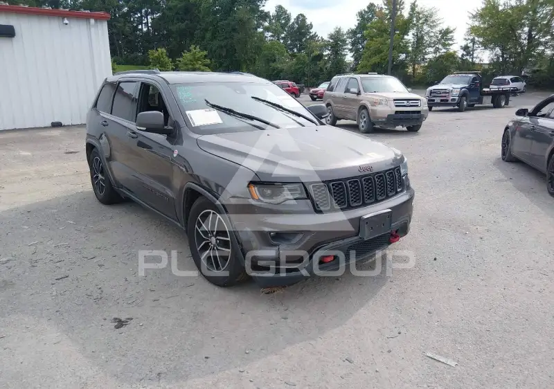 2017 Jeep Grand Cherokee фото