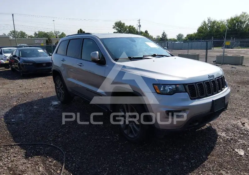 2017 Jeep Grand Cherokee photo