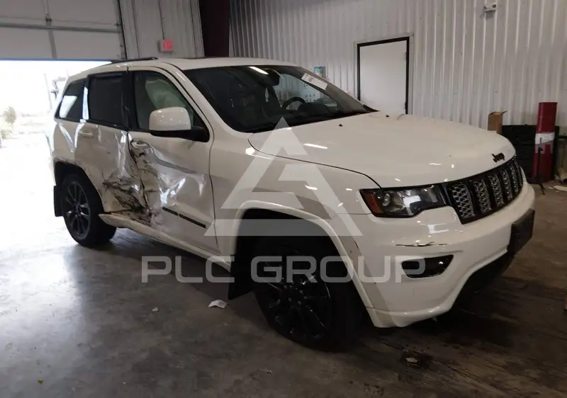 2017 Jeep Grand Cherokee фото