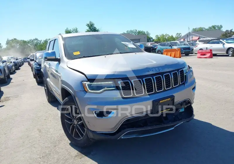 2017 Jeep Grand Cherokee фото