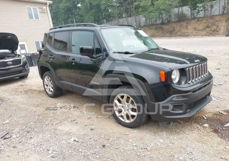 2017 Jeep Renegade photo