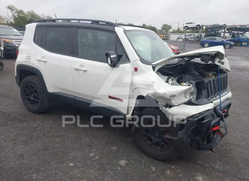 2017 Jeep Renegade photo