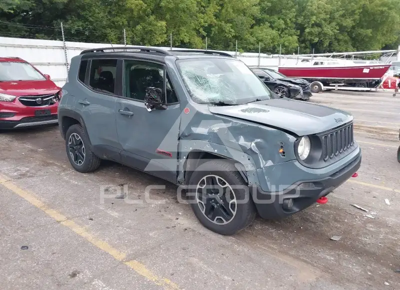 2017 Jeep Renegade photo
