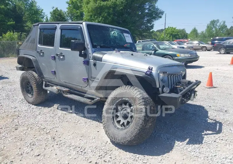 2017 Jeep WRANGLER фото