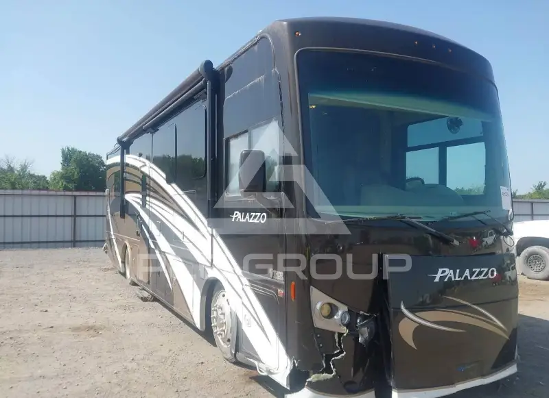 2017 Freightliner Chassis photo