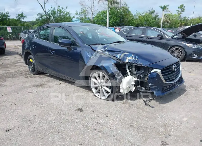 2017 Mazda 3 фото