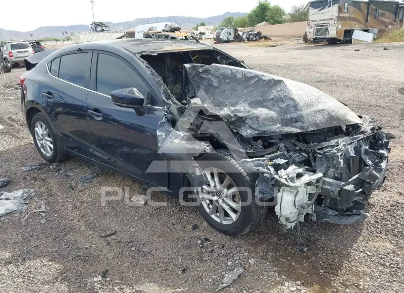 2017 Mazda 3 photo