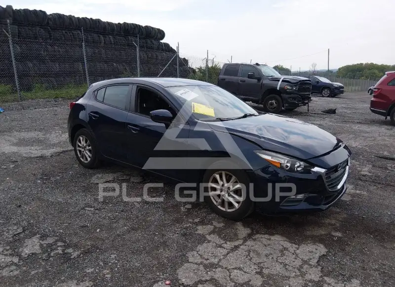 2017 Mazda 3 фото