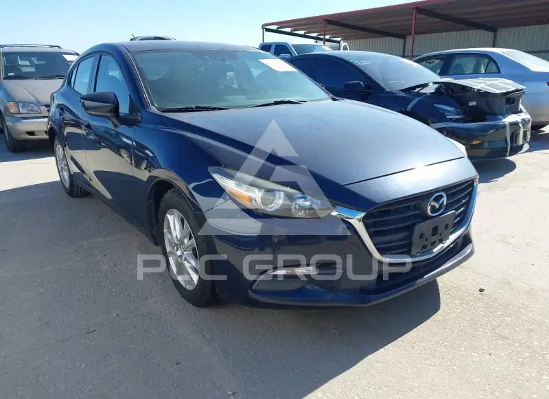 2017 Mazda 3 фото