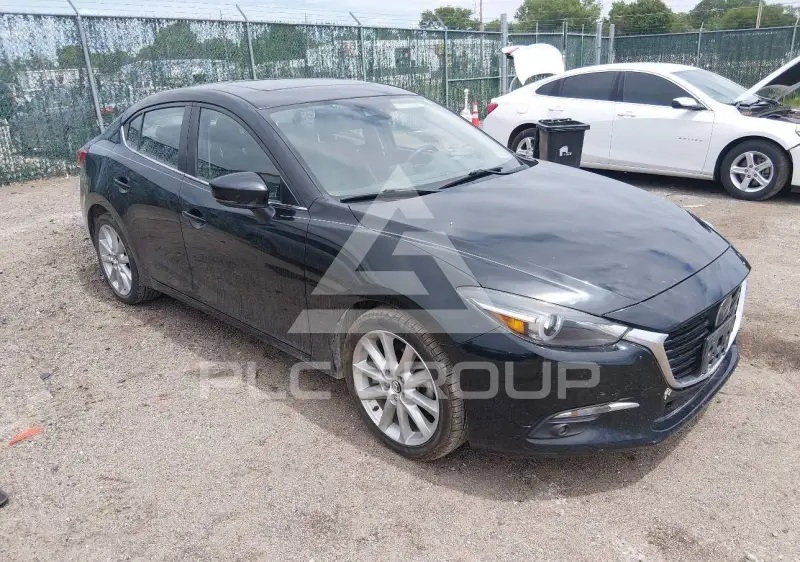 2017 Mazda 3 фото