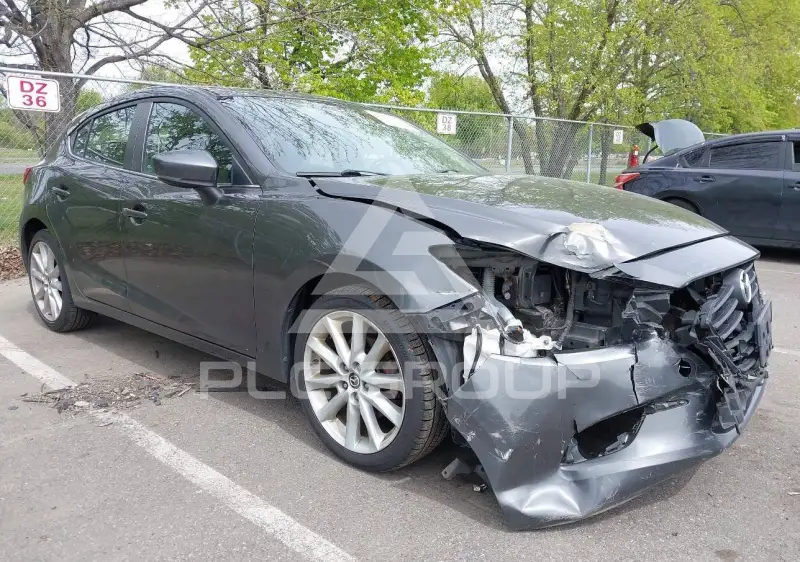 2017 Mazda 3 фото