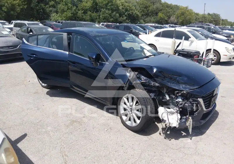 2017 Mazda 3 фото