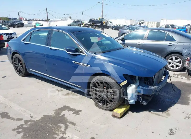 2017 Lincoln Continental фото