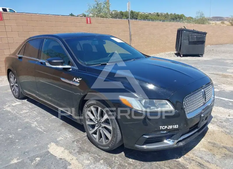 2017 Lincoln Continental фото