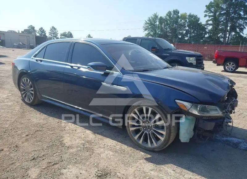 2017 Lincoln Continental photo