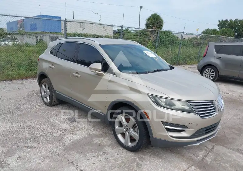 2017 Lincoln MKC photo