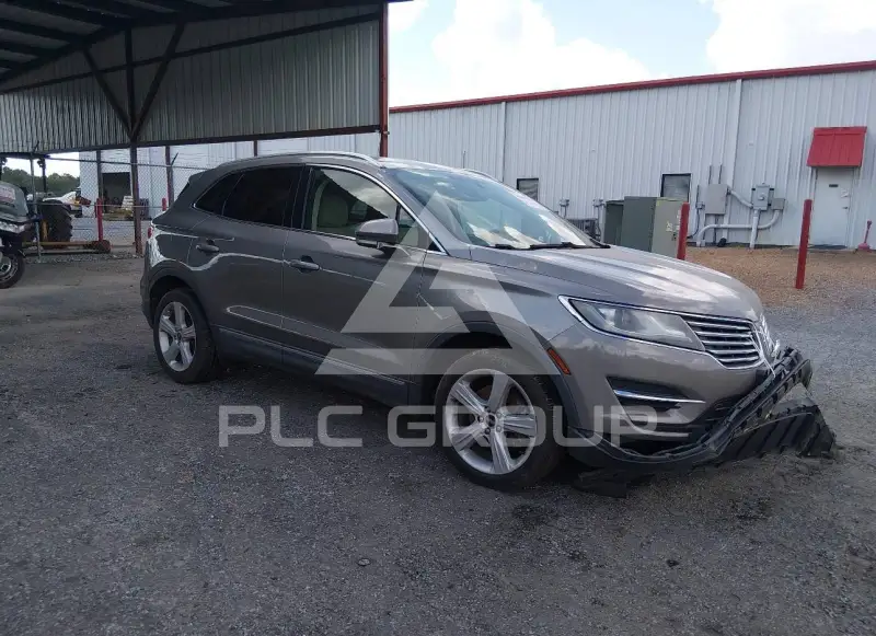2017 Lincoln MKC photo