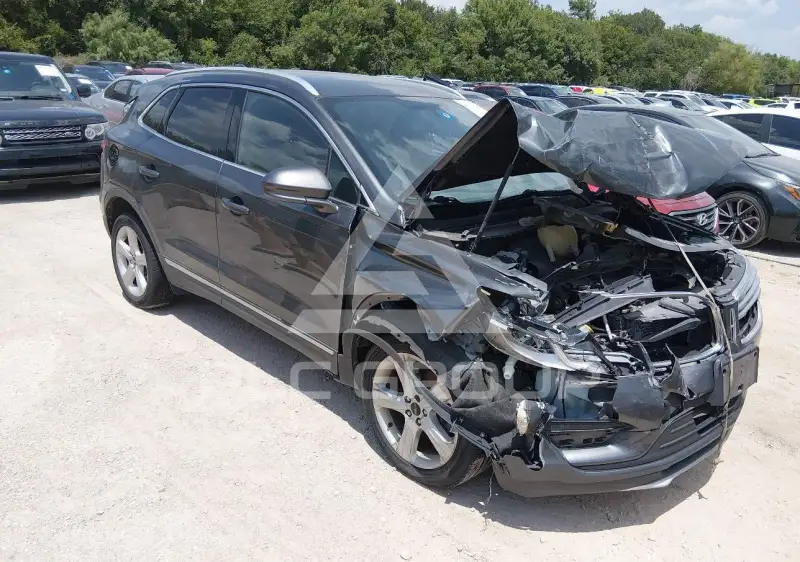 2017 Lincoln MKC photo