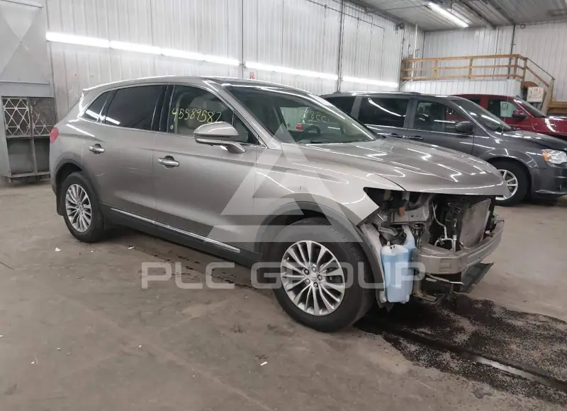 2017 Lincoln MKX photo