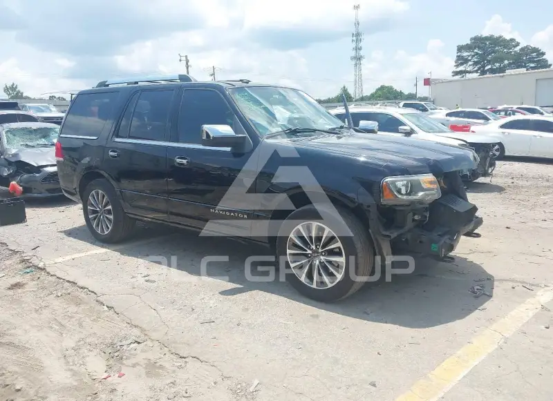 2017 Lincoln NAVIGATOR photo