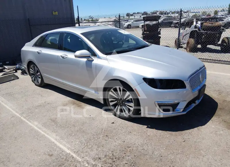 2017 Lincoln MKZ photo