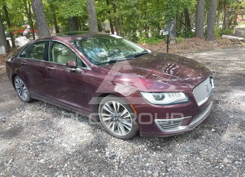 2017 Lincoln MKZ photo