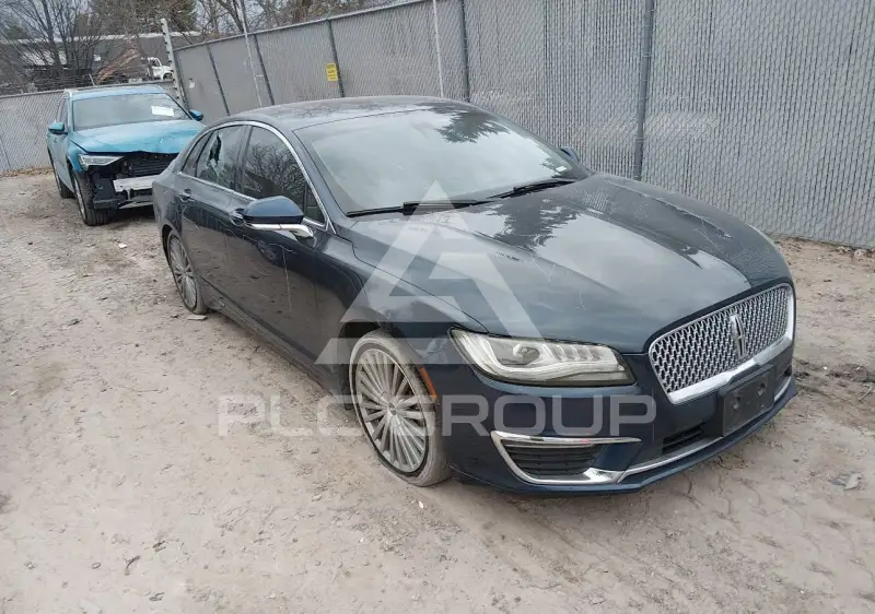 2017 Lincoln MKZ photo