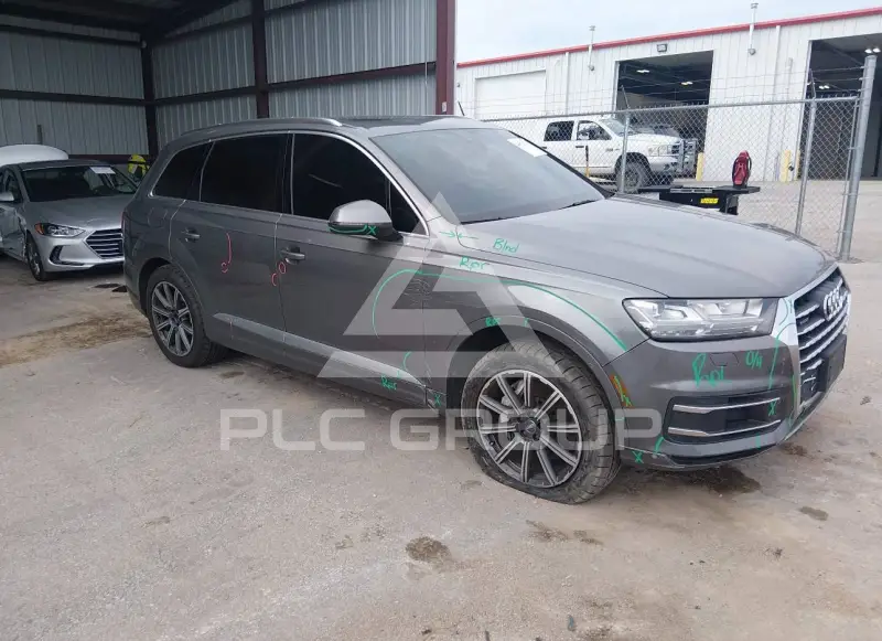 2017 Audi Q7 photo
