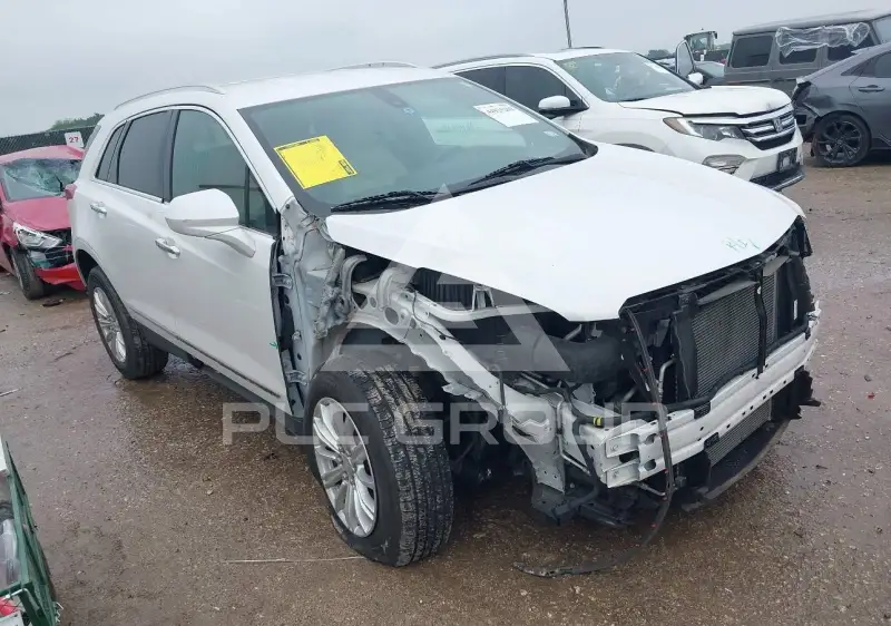 2017 Cadillac XT5 photo